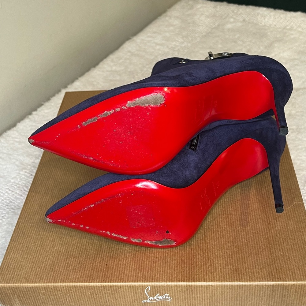 Christian Louboutin Lock 50 Kate Booty Suede Ankle Boots | Navy | EU 38 - Picture 6 of 8